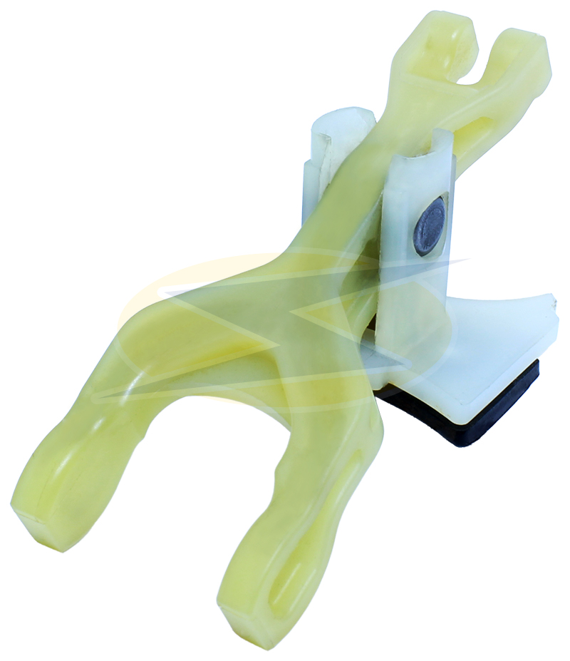 GARFO MOTOR PARTIDA HONDA FIT 1.4 / 1.5 2005 - UF4.443  
